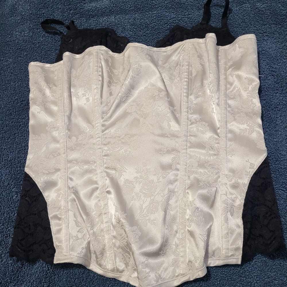 Fun & Sexy White and Black Lace Corset By Fredericks Of Hollywood